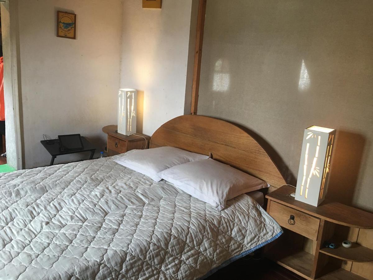 Le Fumoir Guest House Chambre Double Антананаріву Екстер'єр фото